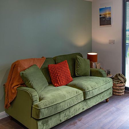 Lough Beg Glamping Hotell Newferry Exteriör bild