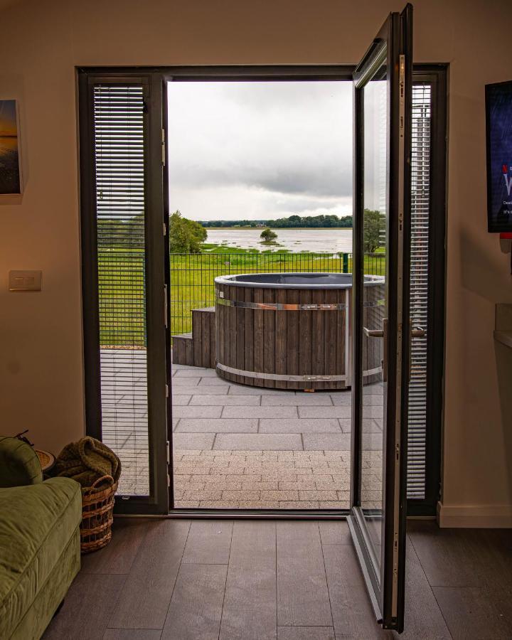 Lough Beg Glamping Hotell Newferry Exteriör bild